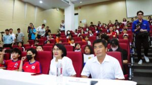 Hơn 600 học sinh TP.HCM hưởng ứng tham gia vẽ tranh về chủ đề “Nước và môi trường”- Ảnh 1.