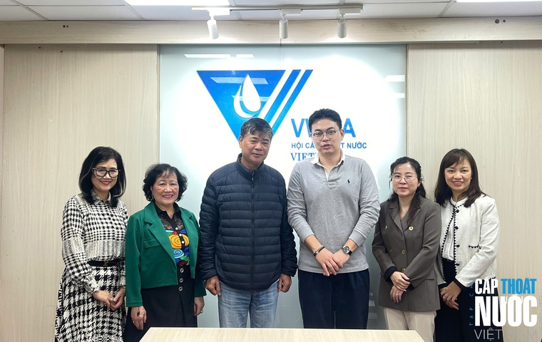 Hai phía Việt Nam - Hàn Quốc chụp ảnh lưu niệm.