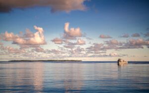 Nhiều cộng đồng ở Thái Bình Dương phải đối mặt với tình trạng thiếu nước uống trầm trọng. Ảnh: ADB