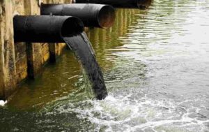 Long An quyết xử lý nguồn nước thải sinh hoạt, không để hình thành "điểm nóng" kéo dài. (Hình minh hoạ)