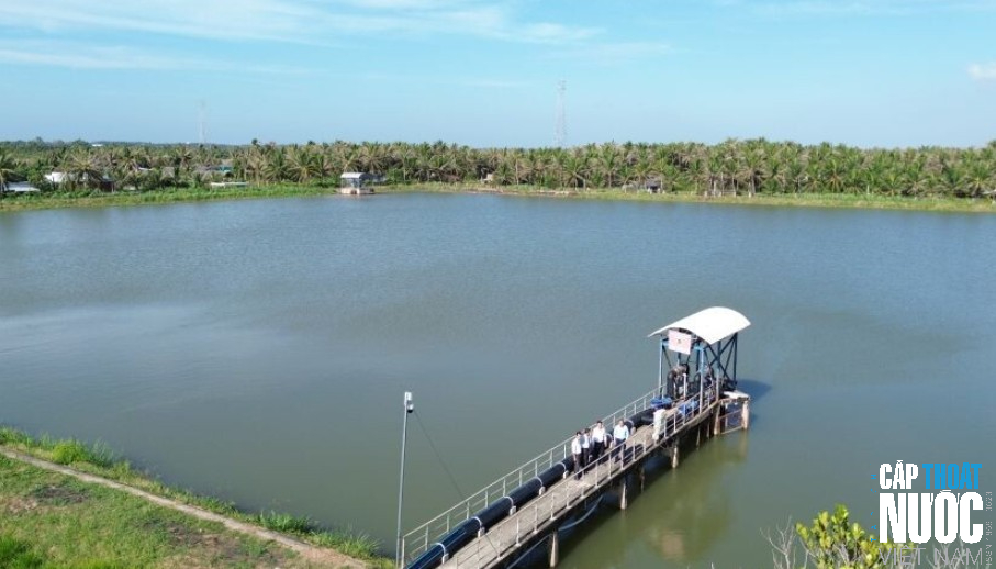 Giữ nhịp dòng chảy nước sạch phục vụ nhân dân trong cao điểm Tết- Ảnh 1.