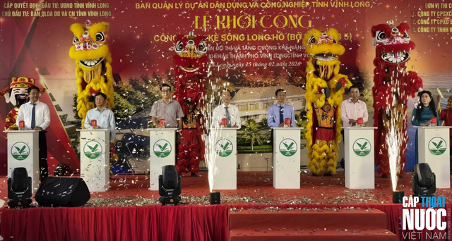 Khởi công Bờ kè sông Long Hồ thuộc dự án chống ngập hơn 4.000 tỷ đồng - Ảnh 1.