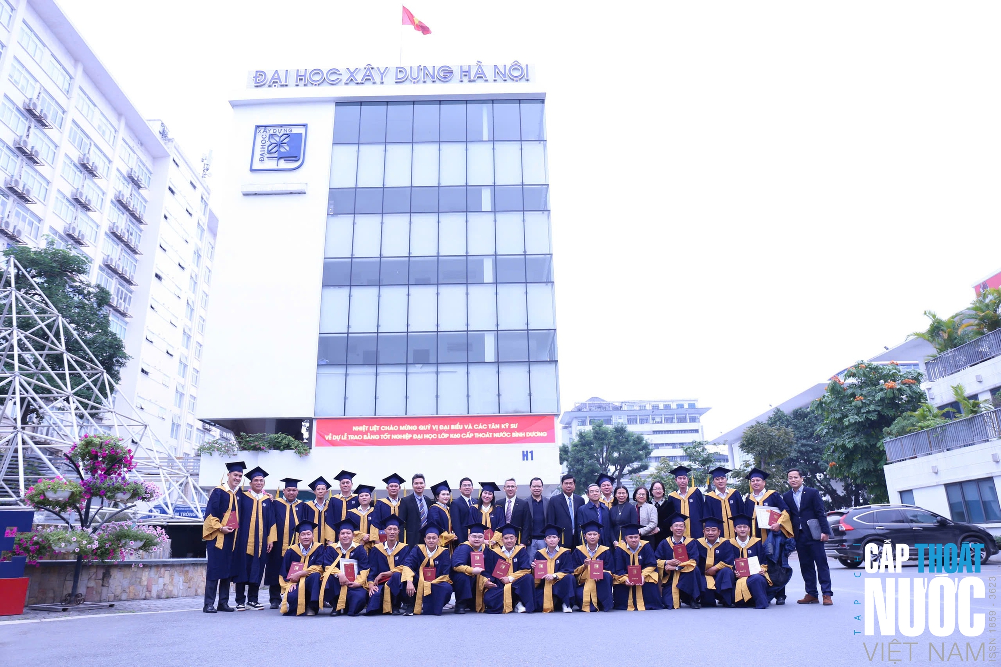 Từ giảng đường đến dây chuyền sản xuất - Ảnh 1.