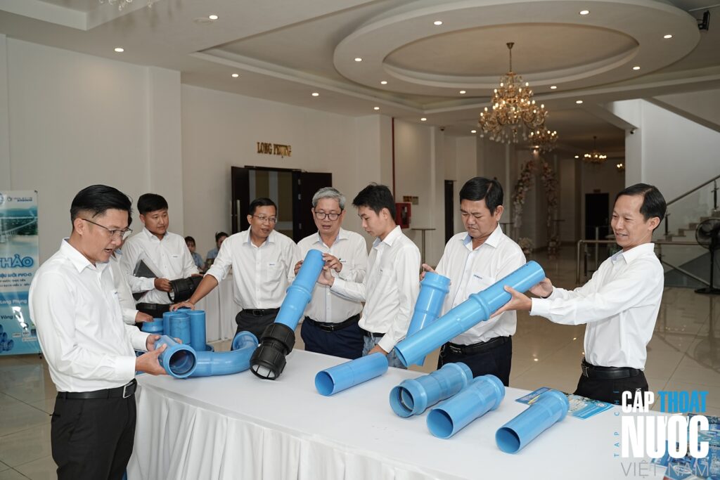 PVC-O trong cấp nước được nhìn từ công trình tại Bến Tre - Ảnh 1.