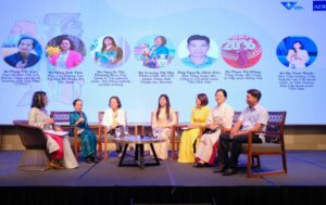 Các diễn giả thảo luận tại Hội nghị Xây dựng Chiến lược và Công bố kết quả nghiên cứu Bình đẳng giới trong ngành Nước tại Việt Nam.