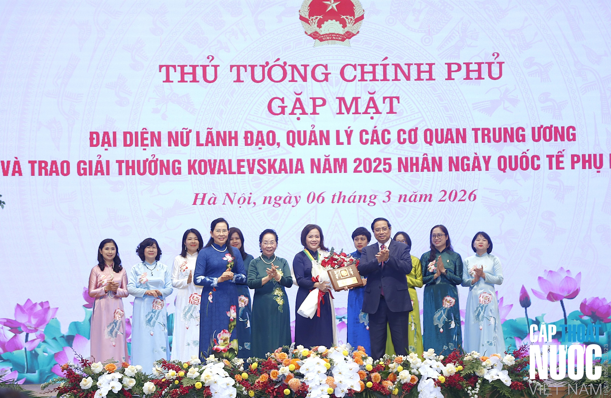 GS.TS Trần Thị Việt Nga - Nữ Giáo sư của những dòng nước sạch - Ảnh 1.