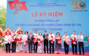 Trường Cao đẳng Xây dựng Công trình đô thị kỷ niệm 50 năm thành lập. Ảnh: CUWC