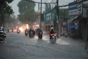 Cấp nước an toàn và chống ngập cần được đưa vào đánh giá rủi ro khí hậu đô thị- Ảnh 1.