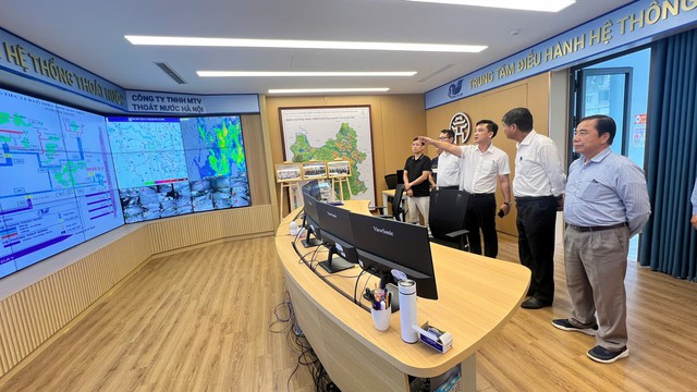 Không thể chuyển đổi số bằng hợp đồng 12 tháng - Ảnh 1.