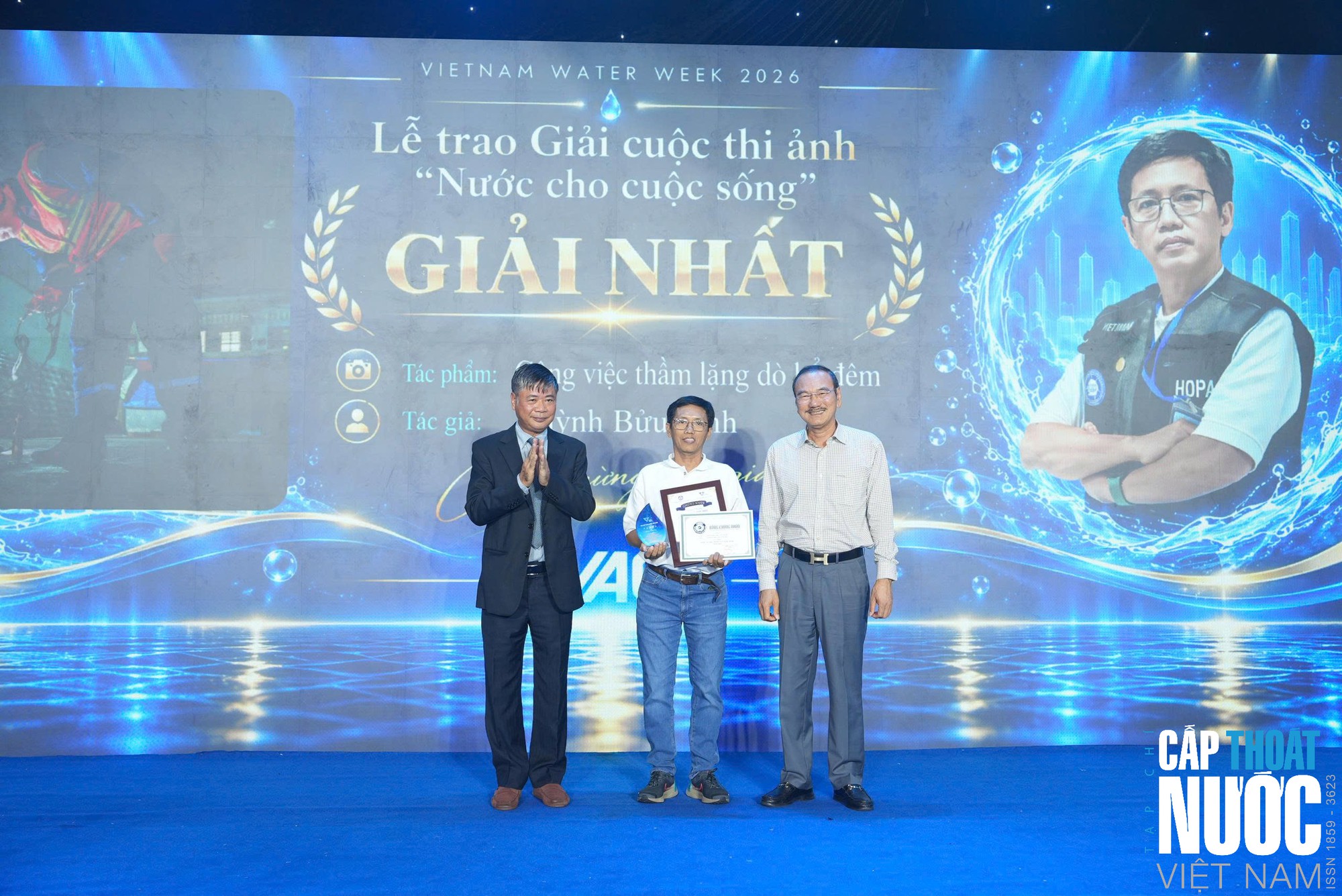 base64-17896679732931501582139 Lễ trao giải Cuộc thi ảnh nghệ thuật "Nước cho cuộc sống" - Ảnh 1.